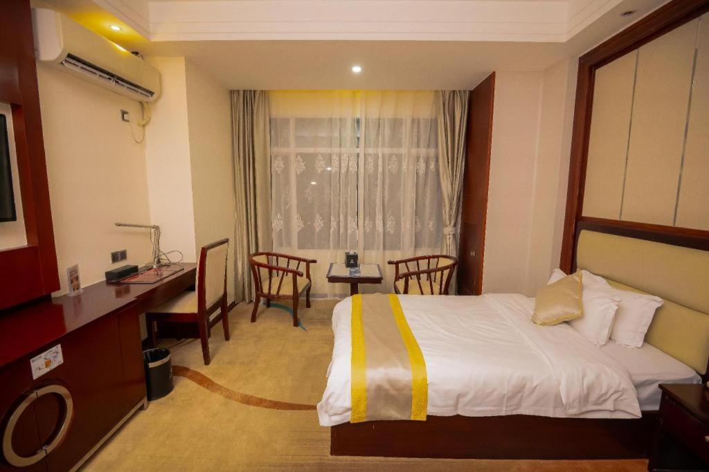 Grand Szechuan Hotel Vientiane Exterior foto